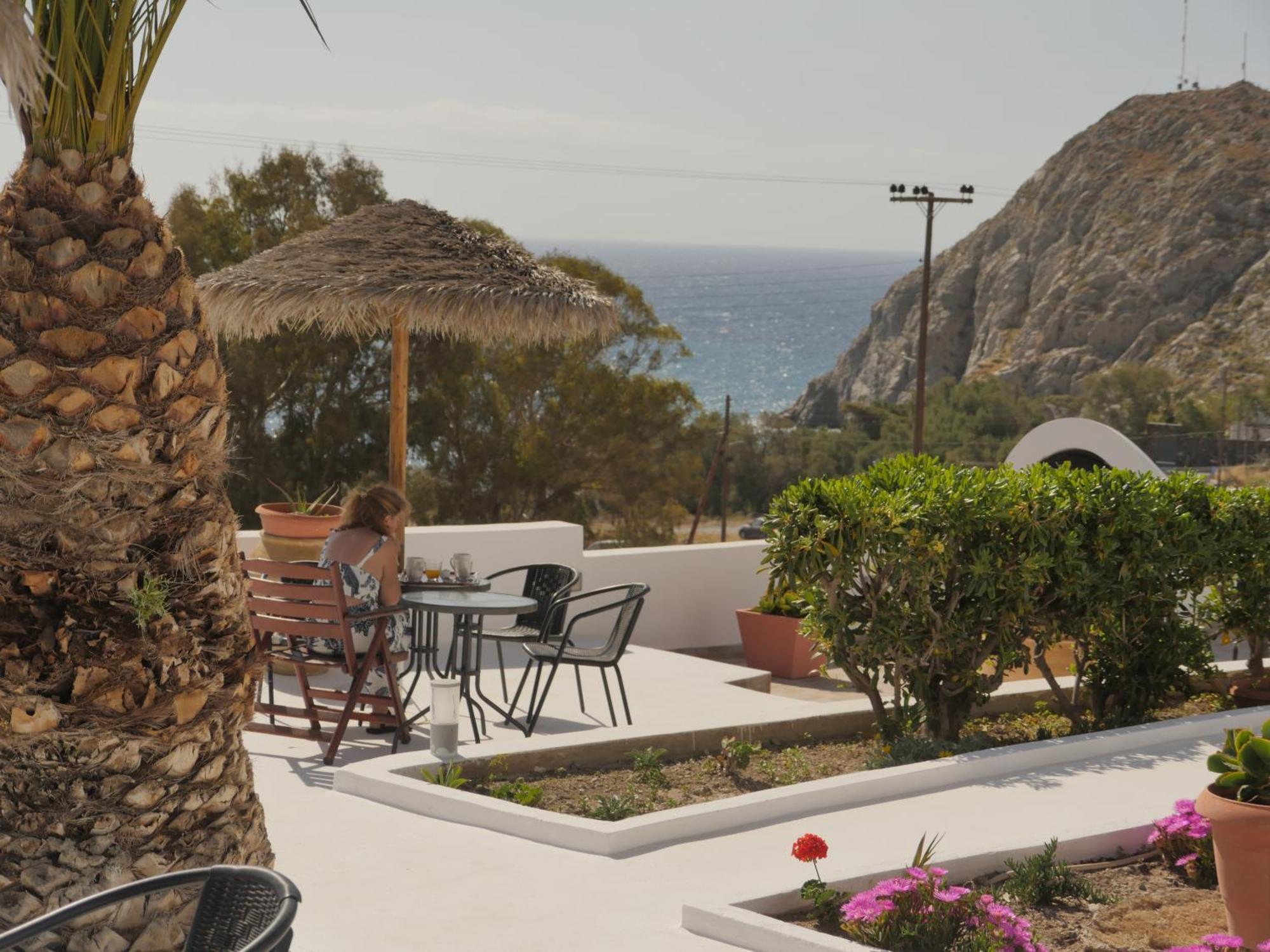 Ancient Thera Studios Kamari&Swimming Pool Exterior foto